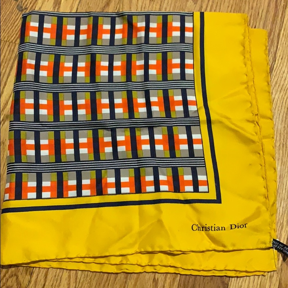 DIOR SCARF